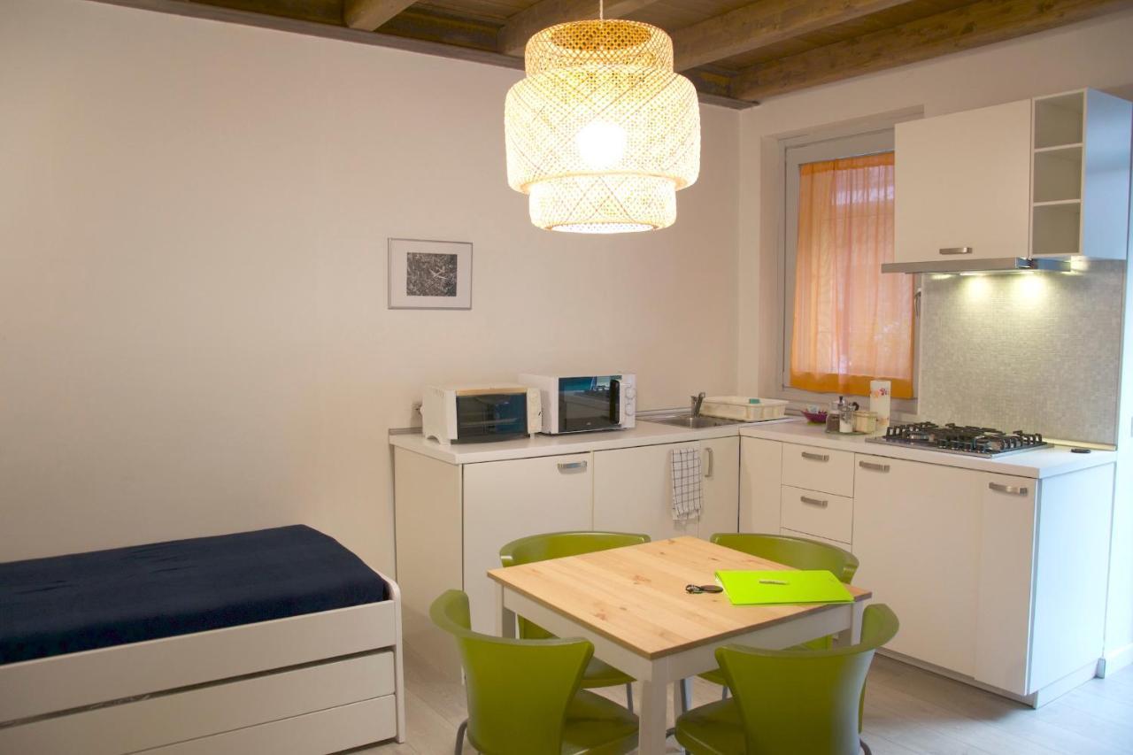 Caseospitali - Caramelli, Bilocale Per 3 In Corte In Centro Storico Apartment