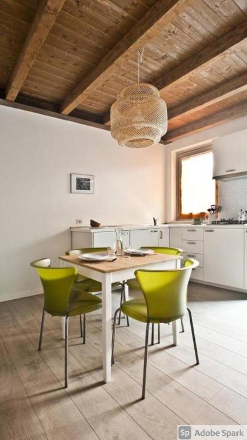 Caseospitali - Caramelli, Bilocale Per 3 In Corte In Centro Storico Apartment