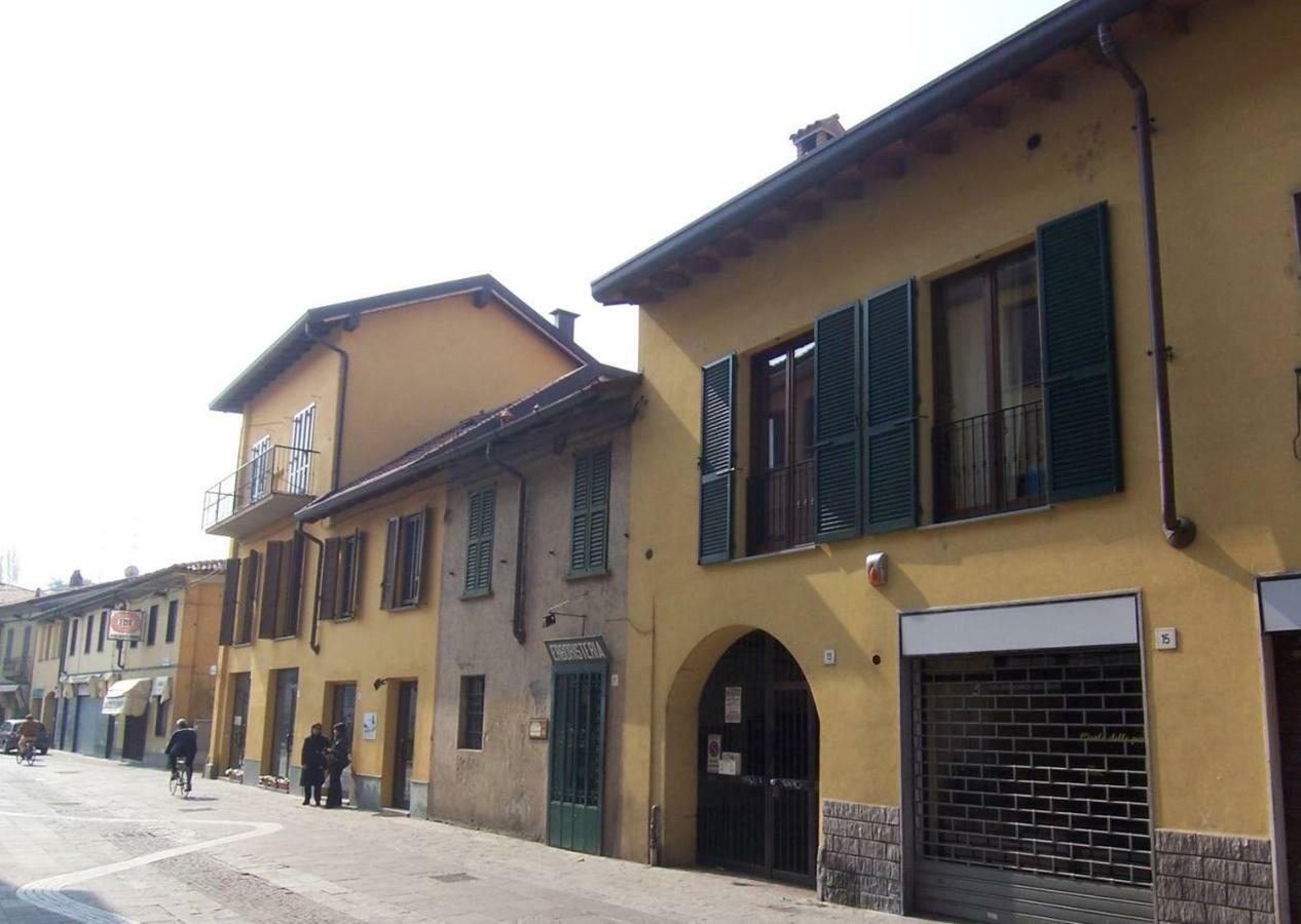 Apartment Caseospitali - Caramelli, Bilocale Per 3 In Corte In Centro Storico Cernusco Sul Naviglio